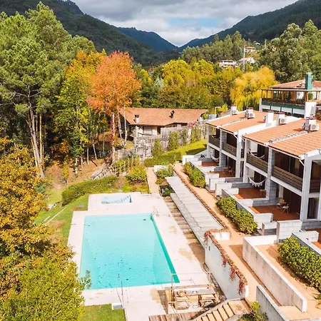 Hotel Selina Geres 3*