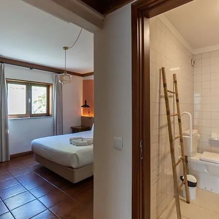 Hotel Selina Geres 3*